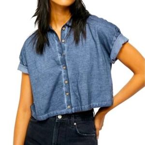 FREE PEOPLE Weekend Rush Crop Blue Top Size M